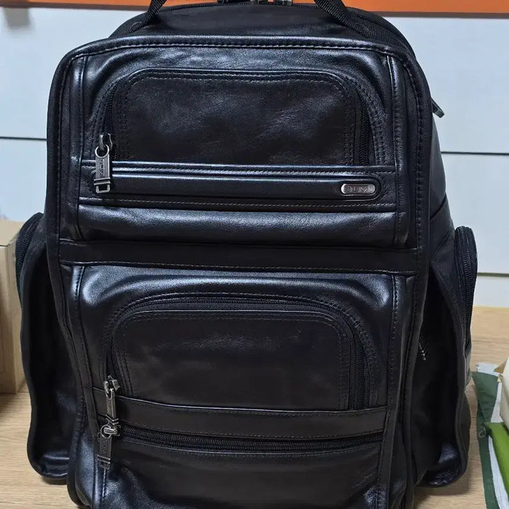 [BUNJANG] TUMI Alpha T-PASS Leather Backpack / 투미(TUMI) 알파 T-PASS 가죽 백팩 96578DOP