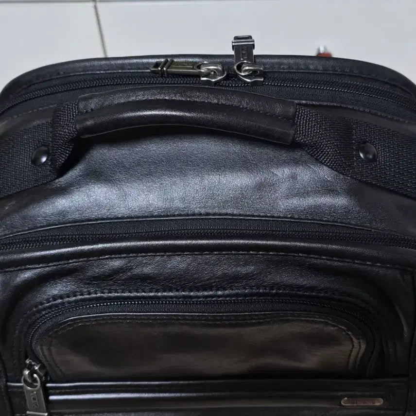 [BUNJANG] TUMI Alpha T-PASS Leather Backpack / 투미(TUMI) 알파 T-PASS 가죽 백팩 96578DOP