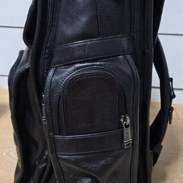 [BUNJANG] TUMI Alpha T-PASS Leather Backpack / 투미(TUMI) 알파 T-PASS 가죽 백팩 96578DOP
