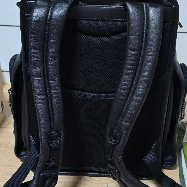 [BUNJANG] TUMI Alpha T-PASS Leather Backpack / 투미(TUMI) 알파 T-PASS 가죽 백팩 96578DOP
