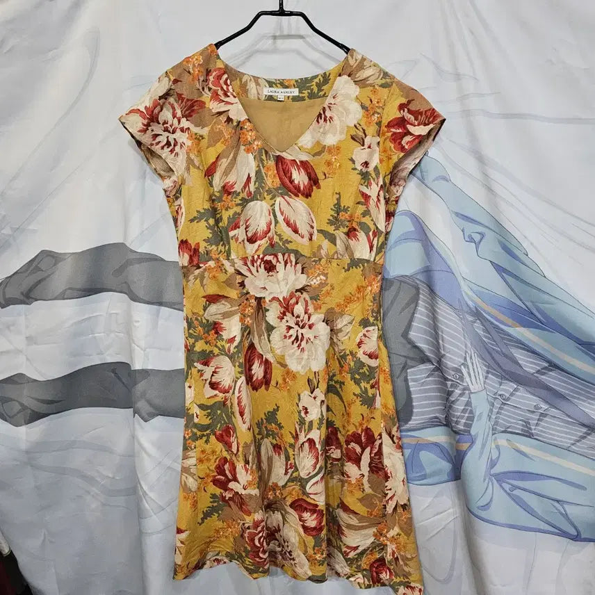 [BUNJANG] Laura Ashley Floral Linen Midi Dress / 로라애슐리 플로럴   린넨 원피스