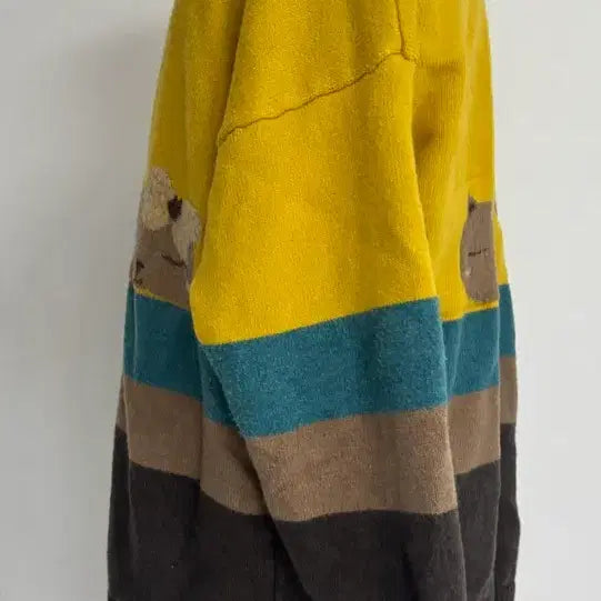[BUNJANG] Color Block LOVE Embroidered Cardigan / 배색 포인트 LOVE 자수 가디건