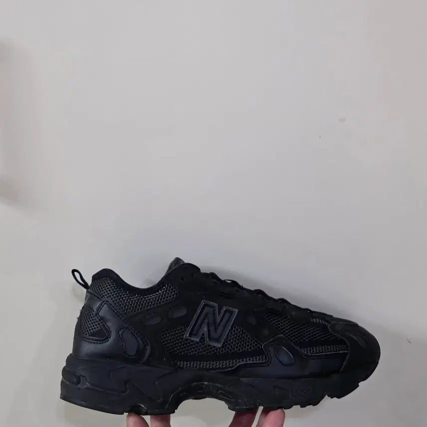[BUNJANG] New Balance 827 Classic Triple Black (ML827AAC) D Width / [275] 뉴발란스 827 클래식 트리플블랙ㅡ단종매물,최저가