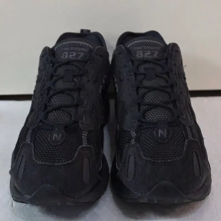 [BUNJANG] New Balance 827 Classic Triple Black (ML827AAC) D Width / [275] 뉴발란스 827 클래식 트리플블랙ㅡ단종매물,최저가