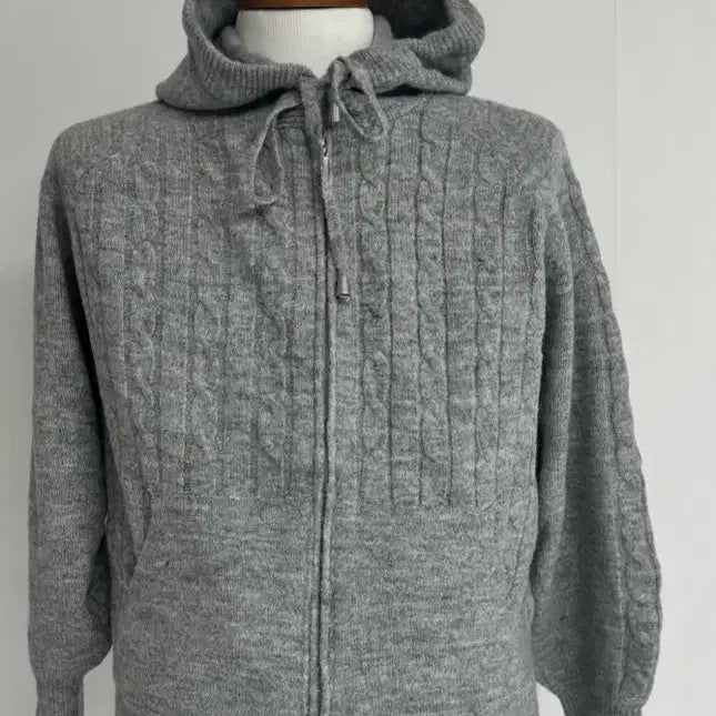 [BUNJANG] Gray Cable Knit Hooded Cardigan / 회색 꽈배기 니트 후드 가디건