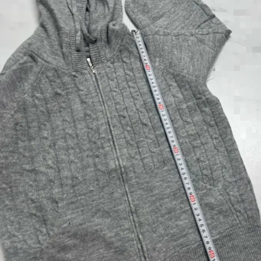 [BUNJANG] Gray Cable Knit Hooded Cardigan / 회색 꽈배기 니트 후드 가디건