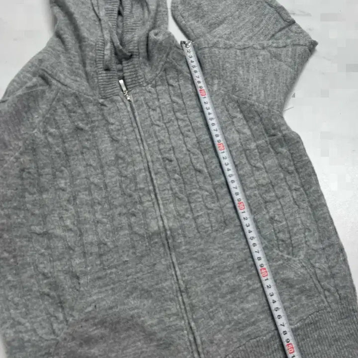 [BUNJANG] Gray Cable Knit Hooded Cardigan / 회색 꽈배기 니트 후드 가디건