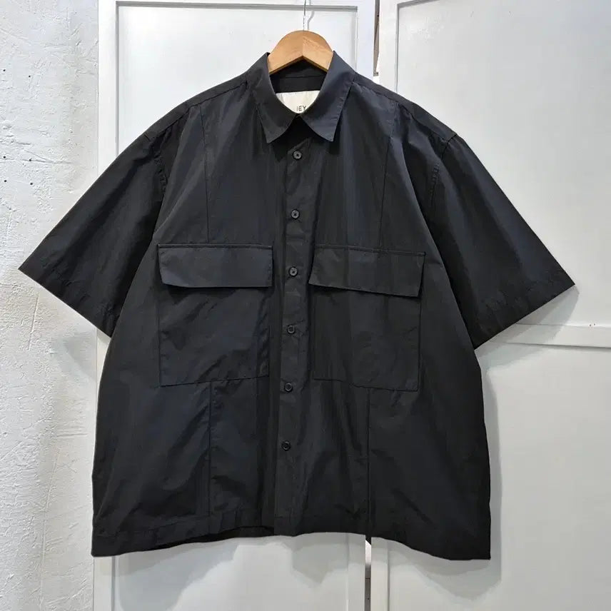 [SOLD OUT] 이에이 반팔 셔츠 남성 L