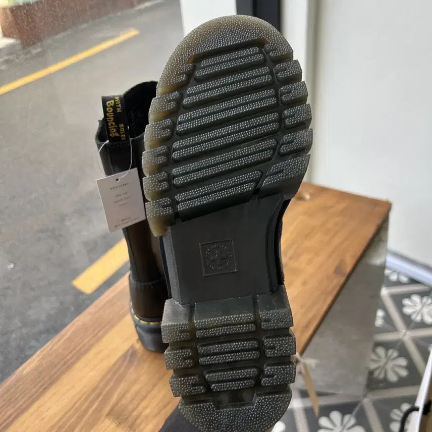[BUNJANG] Dr. Martens Odric Chelsea Boots / 16324 - 닥터마틴 오드릭 첼시 부츠