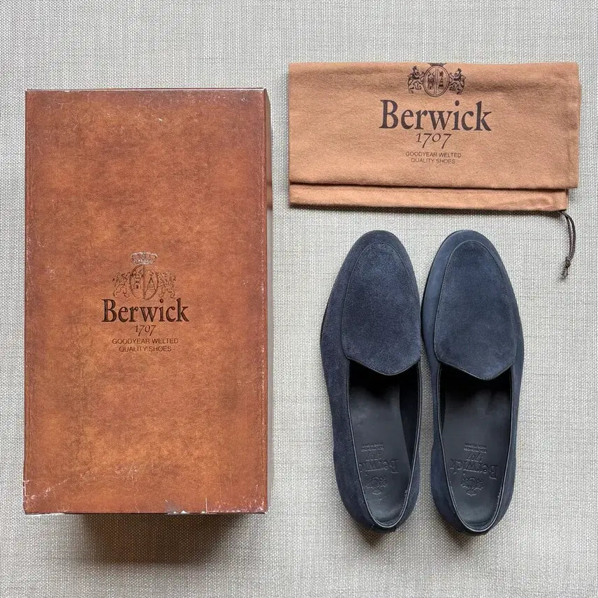 [BUNJANG] Berwick 4950 Belgian Navy Suede Loafers / [260] 새제품 Berwick 4950 벨지안 네이비 스웨이드 로퍼