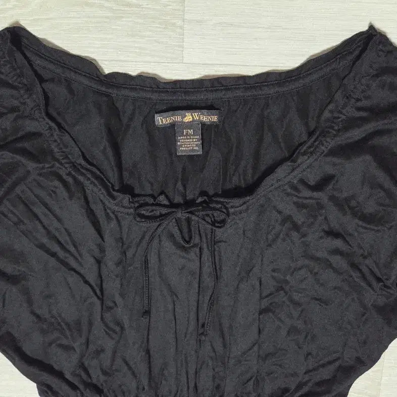 [BUNJANG] Teenie Weenie Black Banding Blouse / Teenie Weenie 블랙 밴딩 블라우스 F/M