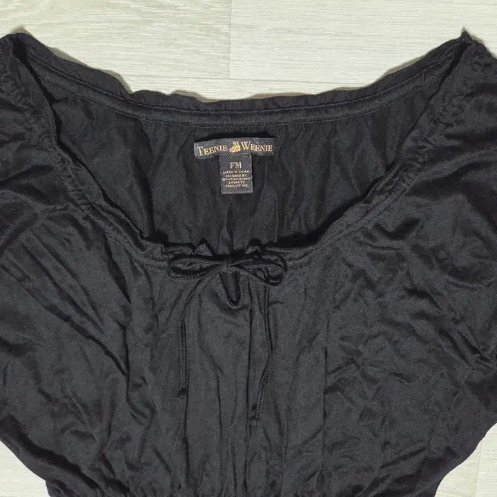 [BUNJANG] Teenie Weenie Black Banding Blouse / Teenie Weenie 블랙 밴딩 블라우스 F/M