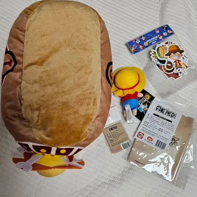 [BUNJANG] One Piece Pop-up Store Bundle Set / 원피스 팝업 더현대 굿즈 세트(일괄)