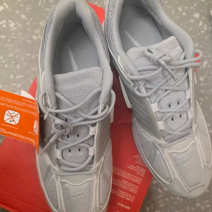 [BUNJANG] Nike Air Pegasus Wave Flat Silver Metal Sneakers / (새상품) 나이키 에어 페가수스 웨이브 플랫실버 메탈 280사이즈