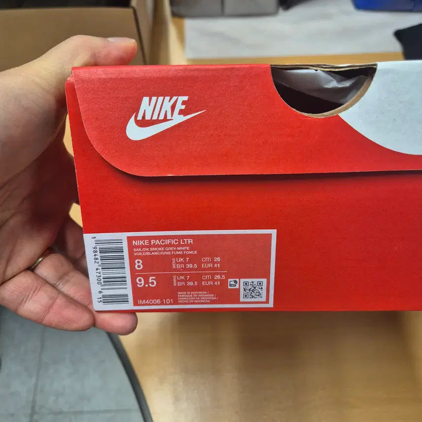 [BUNJANG] Nike Pacific Leather IM4006-101 (Size 260) / 나이키 퍼시픽 레더 NIKE IM4006-101 (260싸이즈)