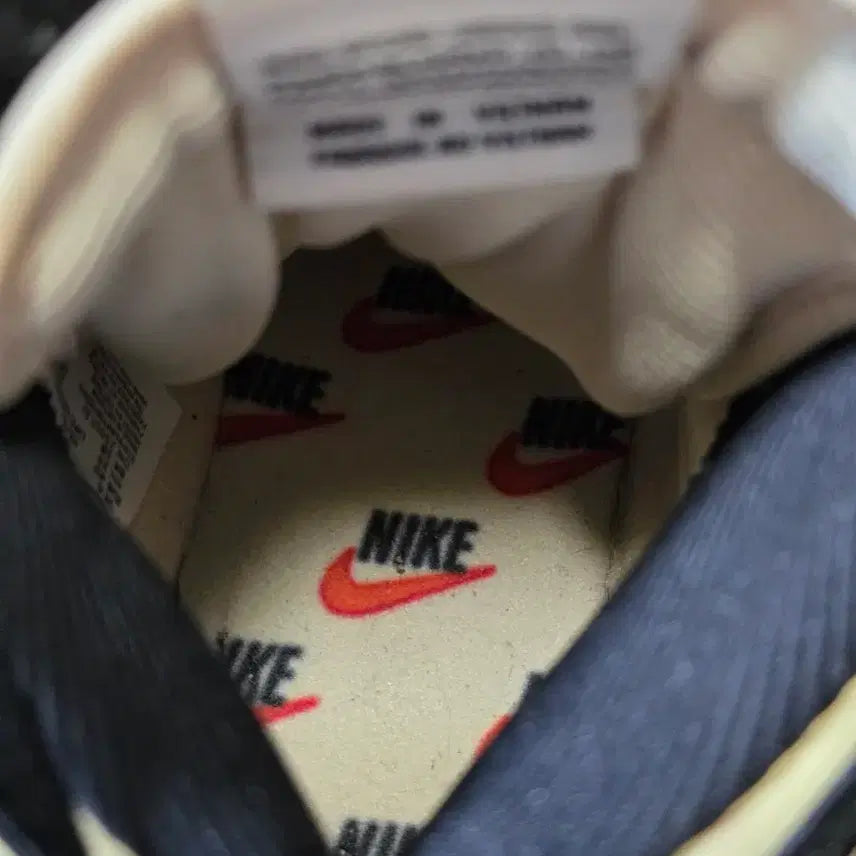 [BUNJANG] Nike Dunk High Black Acid Wash Sneakers / 250 덩크하이 블랙애시드워시 1회 사용상품