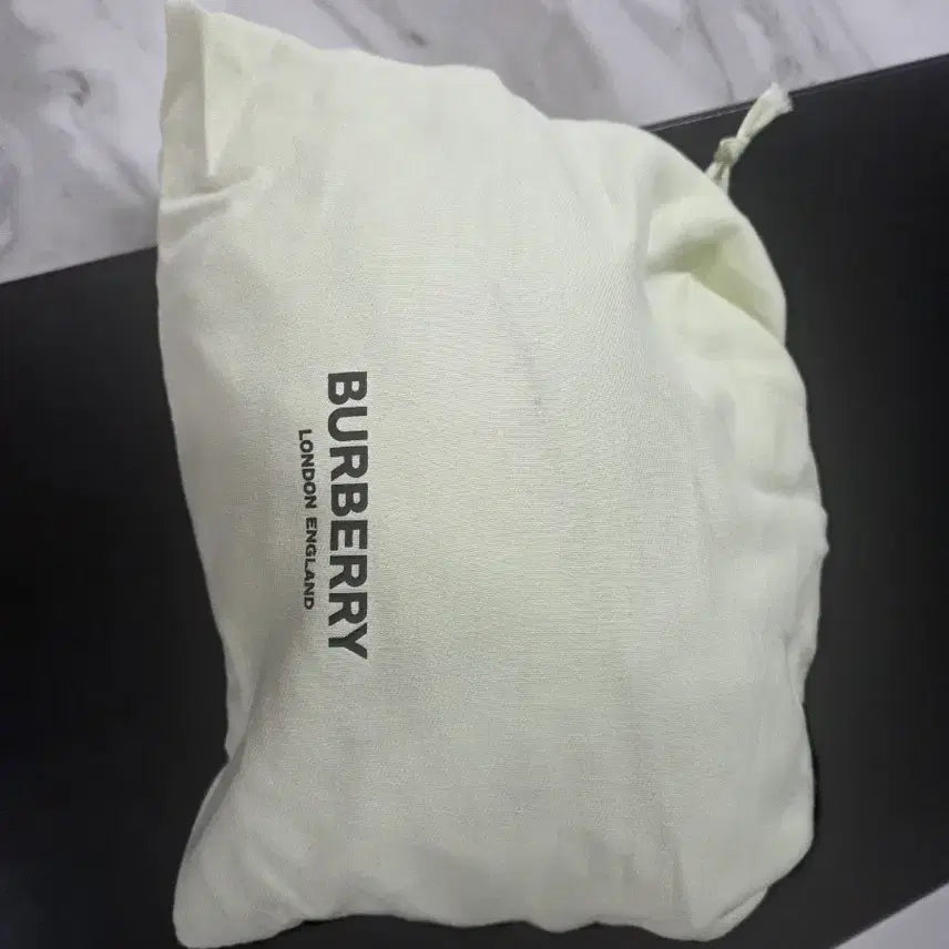 [BUNJANG] Burberry Crossbody Bag / 버버리범백 크로스백