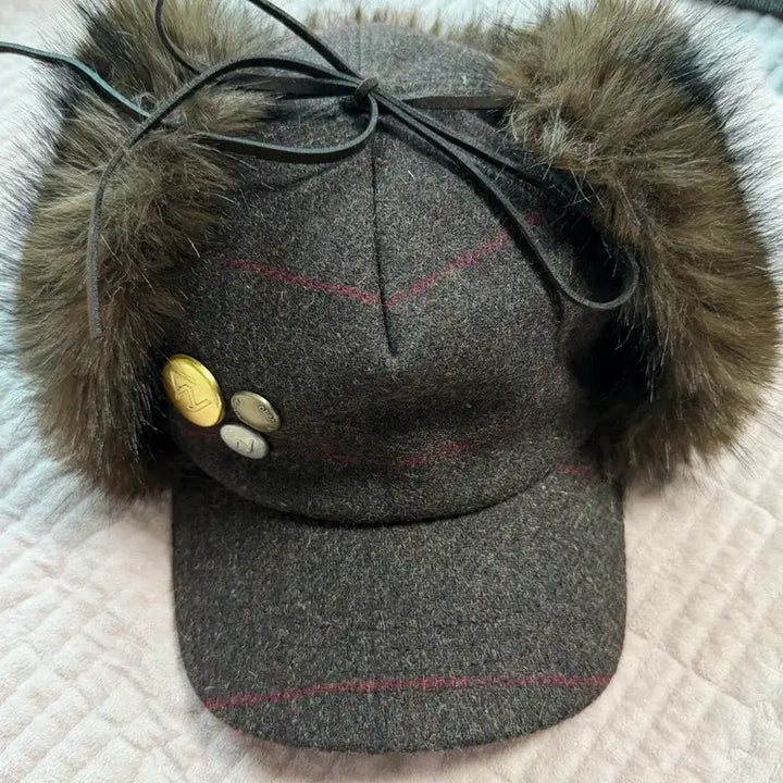 [BUNJANG] Open YY Faux Fur Earflap Cap / 오픈와이와이 FAUX FUR EARFLAP CAP