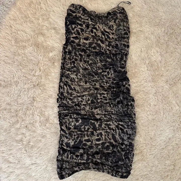 [BUNJANG] Black Leopard Smocked Tube Top Dress / 수입 블랙 레오파드 스모크 튜브탑 원피스