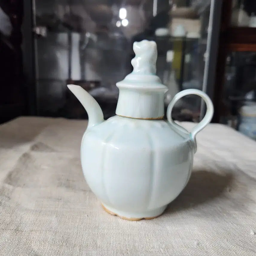 [BUNJANG] Northern Song Dynasty Yingqing Celadon Teapot / 북송 영청요 청자 주전자 /과형 사자뉴 개주 주전자