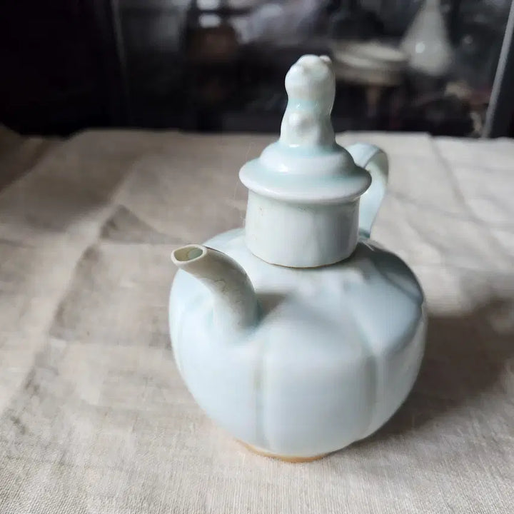 [BUNJANG] Northern Song Dynasty Yingqing Celadon Teapot / 북송 영청요 청자 주전자 /과형 사자뉴 개주 주전자