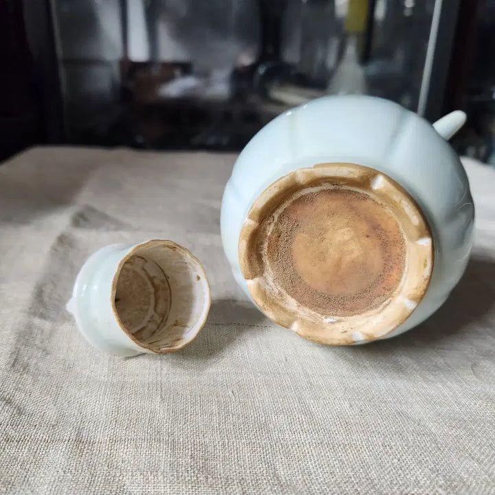 [BUNJANG] Northern Song Dynasty Yingqing Celadon Teapot / 북송 영청요 청자 주전자 /과형 사자뉴 개주 주전자