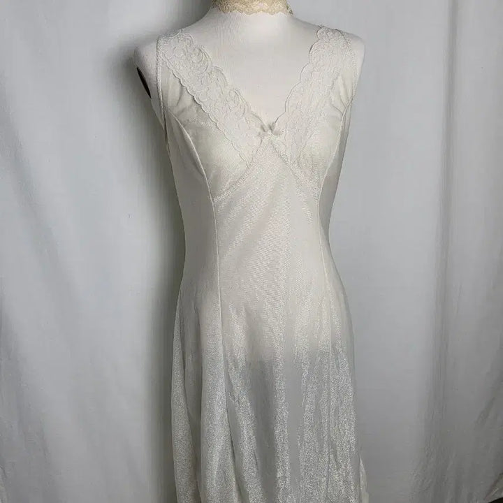 [BUNJANG] Vintage Ivory Lace Slip Dress / 빈티지 소프트 아이보리 슬립 원피스