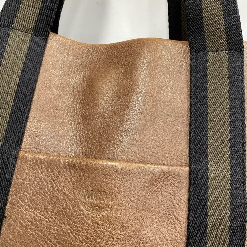 [BUNJANG] MCM Calfskin Leather Crossbody Tote Bag / [유일매물] 빈티지 MCM 리얼 송아지가죽 레더 크로스백 토트백