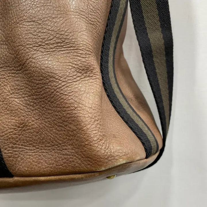 [BUNJANG] MCM Calfskin Leather Crossbody Tote Bag / [유일매물] 빈티지 MCM 리얼 송아지가죽 레더 크로스백 토트백