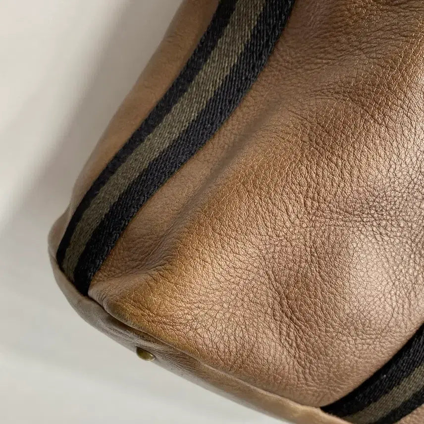 [BUNJANG] MCM Calfskin Leather Crossbody Tote Bag / [유일매물] 빈티지 MCM 리얼 송아지가죽 레더 크로스백 토트백