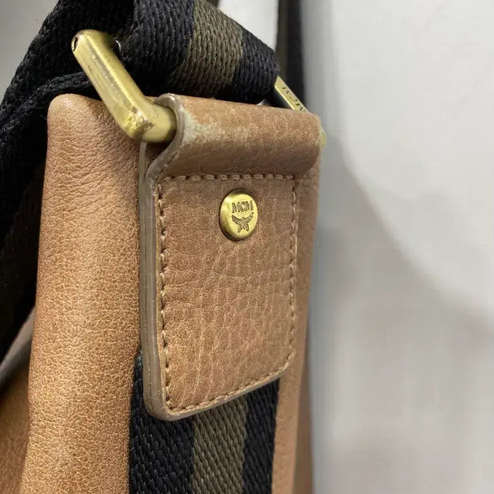 [BUNJANG] MCM Calfskin Leather Crossbody Tote Bag / [유일매물] 빈티지 MCM 리얼 송아지가죽 레더 크로스백 토트백