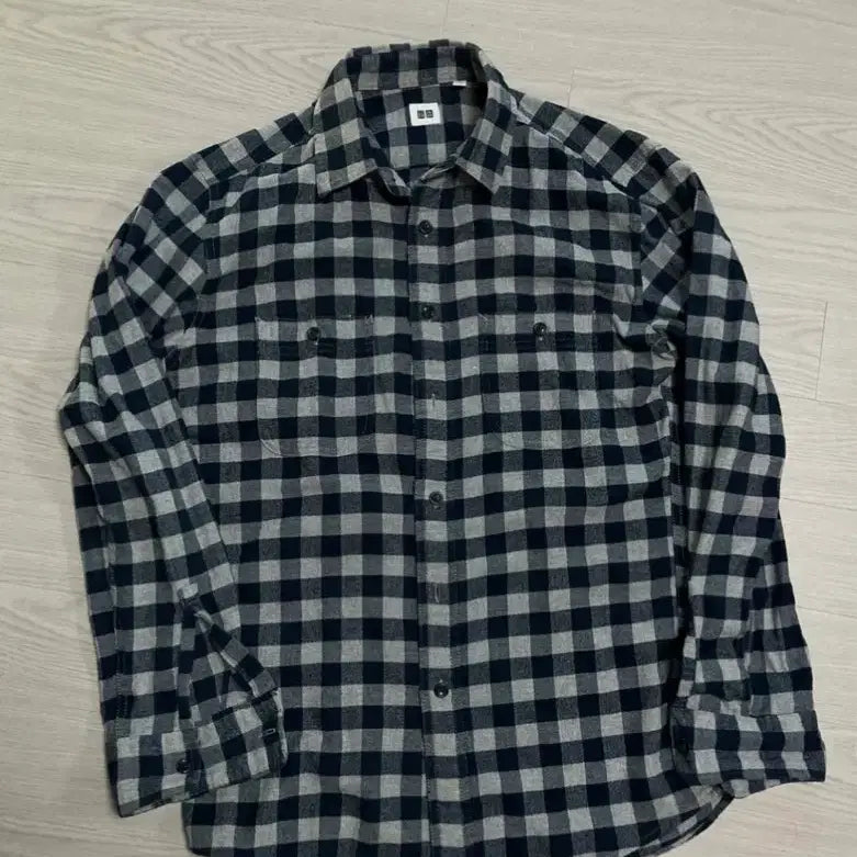[BUNJANG] Uniqlo and Topten Bundle Set of Shirts / 유니클로 플란넬 셔츠 및 탑텐 린넨 셔츠 5점 일괄