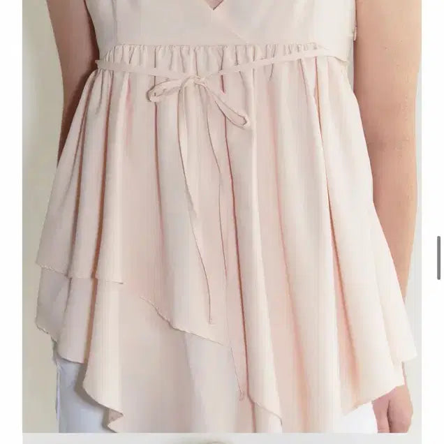 [BUNJANG] SINEINN Coral Pink Frill Sleeveless Blouse / 시눈 코랄 핑크 프릴 슬리브리스 나시 블라우스 frill blouse