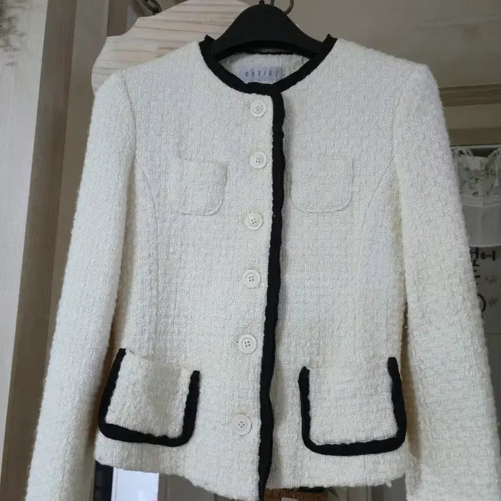 [SOLD OUT] 아이보리  트위드 쟈켓 55
