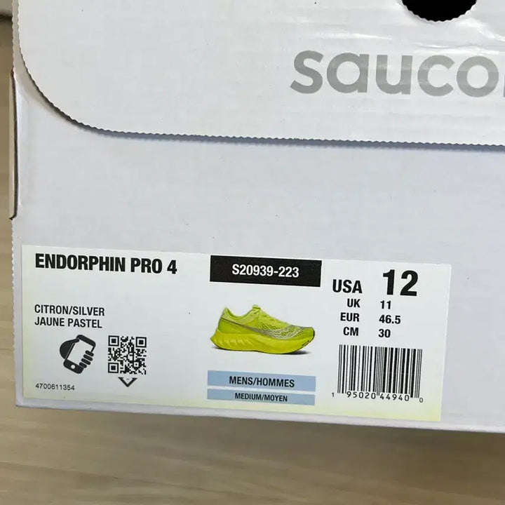 [BUNJANG] Saucony Endorphin Speed 4 Fluorescent Running Shoes / 써코니 엔돌핀 스피드4 형광 300 사이즈