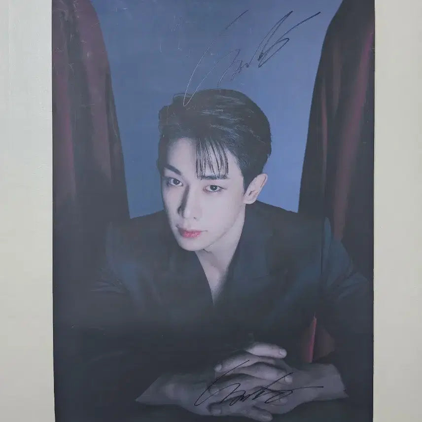 [BUNJANG] WONHO SIGNED Poster / [WTS] WONHO SIGNED POSTER