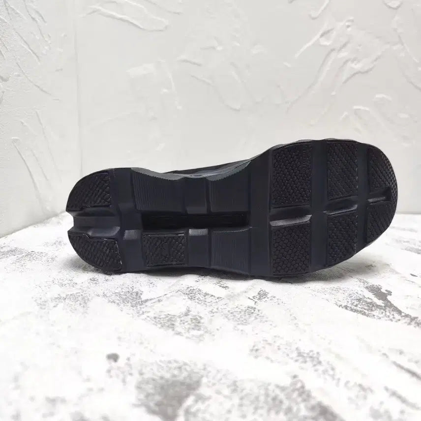 [BUNJANG] On Running Cloudmonster All Black 270mm Shoes / 온 러닝 클라우드몬스터 올 블랙 270mm