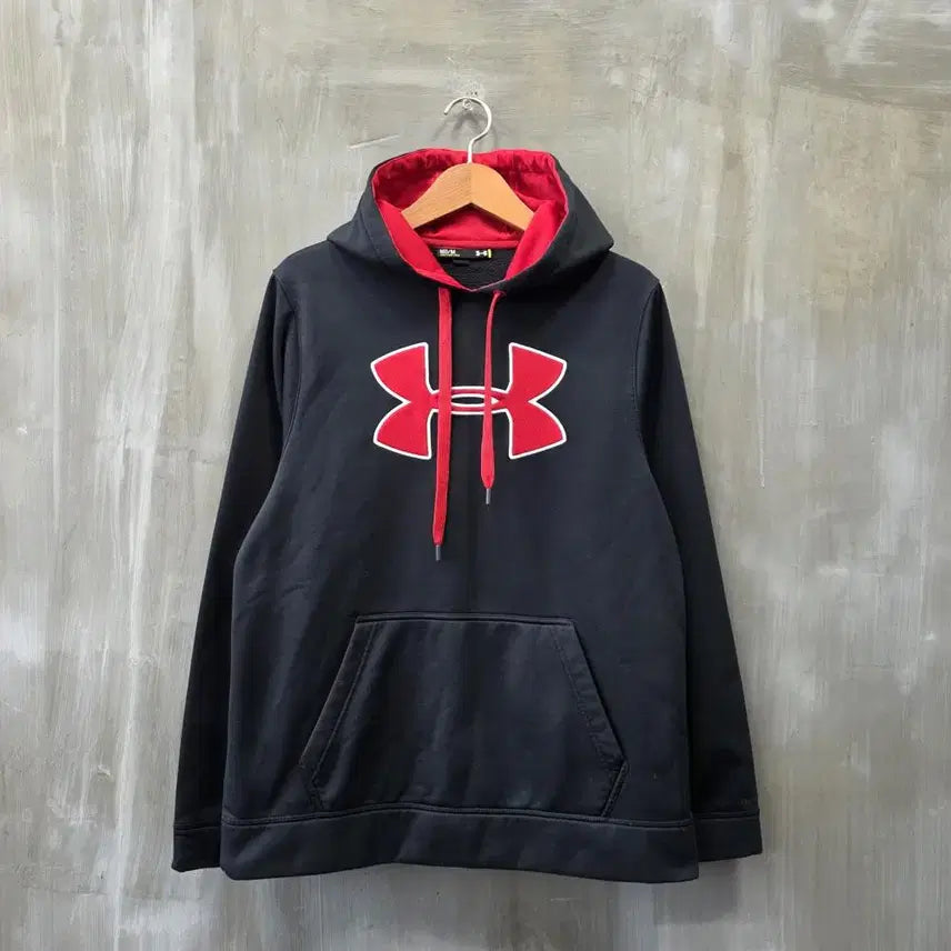 [BUNJANG] Under Armour Black Hooded T-shirt (M) / 언더아머 블랙 컬러 후드티셔츠/남성(M)/ST2645