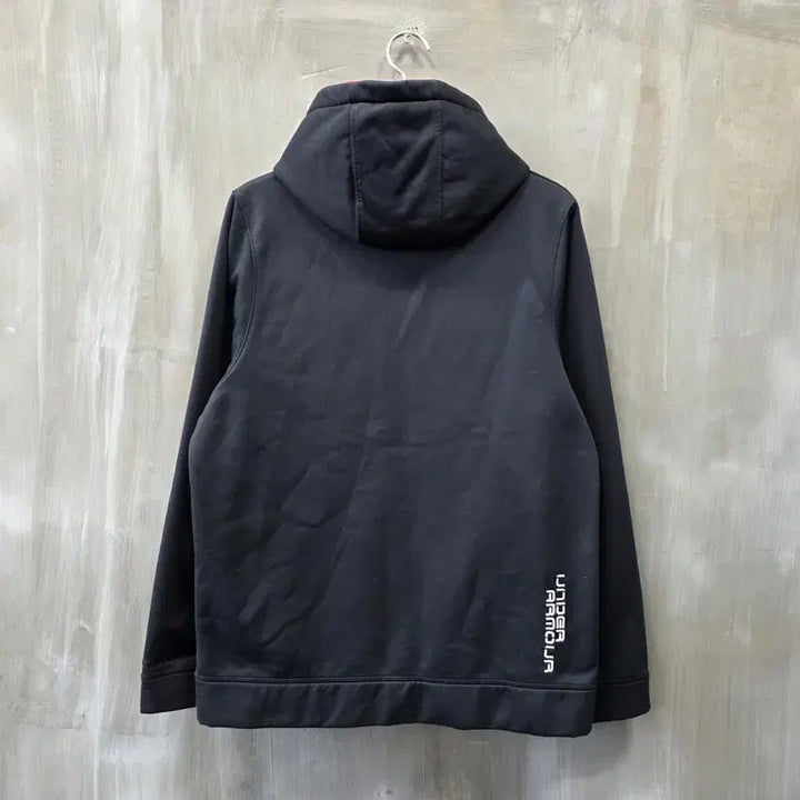 [BUNJANG] Under Armour Black Hooded T-shirt (M) / 언더아머 블랙 컬러 후드티셔츠/남성(M)/ST2645