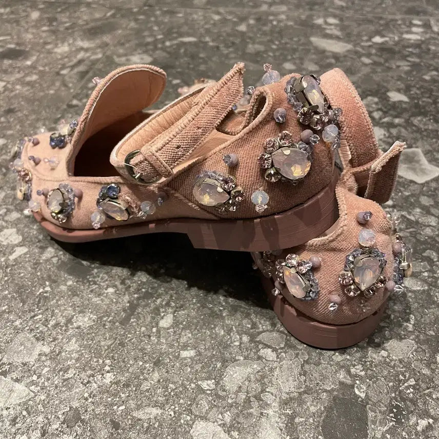 [BUNJANG] Anouki Velvet Shoes with Cubic Embellishments / Anouki 큐빅장식 벨벳슈즈