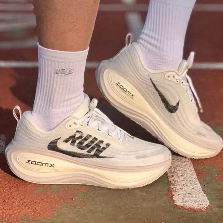 [BUNJANG] Nike Zoom Vomero 5 Reverse Swoosh Road Running Shoes Sneakers Marathon Shoes IH2268 / 줌 보메로 플러스 리버스 스우시 로드 런닝화 운동화 마라톤화 IH2268