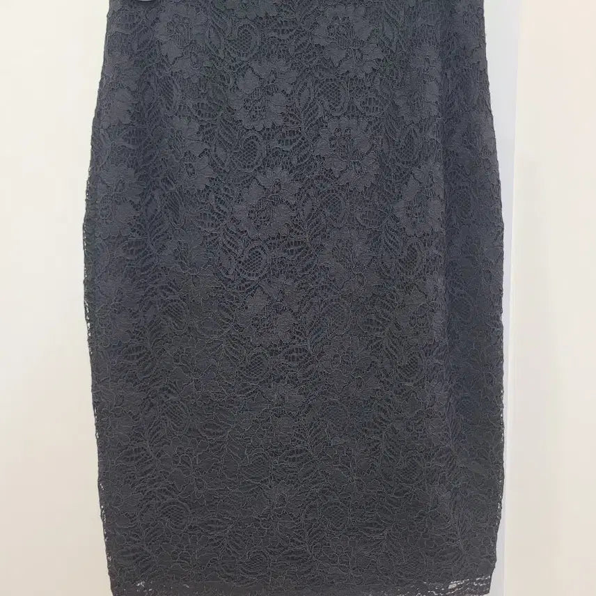 [BUNJANG] Jigott Black Lace H-Line Skirt Size 27-28 / 지고트 블랙 레이스 H라인 스커트 27~28사이즈