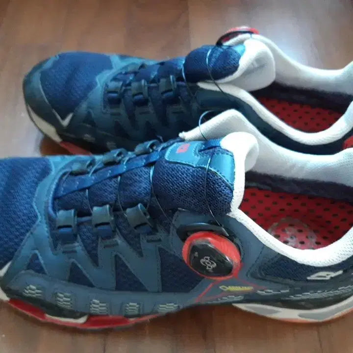 [BUNJANG] K2 Lightweight Hiking Shoes / 25-11 K2 경량 돌돌이운동화 등산화 최상급 275