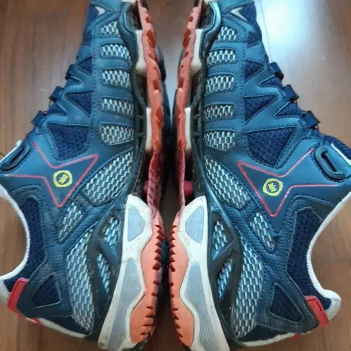 [BUNJANG] K2 Lightweight Hiking Shoes / 25-11 K2 경량 돌돌이운동화 등산화 최상급 275