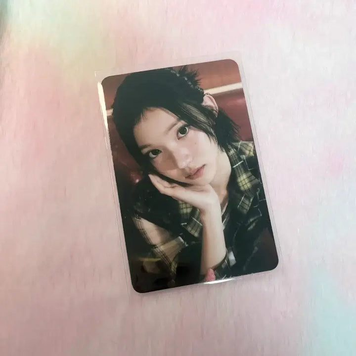 [BUNJANG] Heart to Heart JIU Focus MD Treca B Version POB Photocard / 하츠투하츠 지우 포커스 엠디 트레카 B버전 포카 미공포 컨포