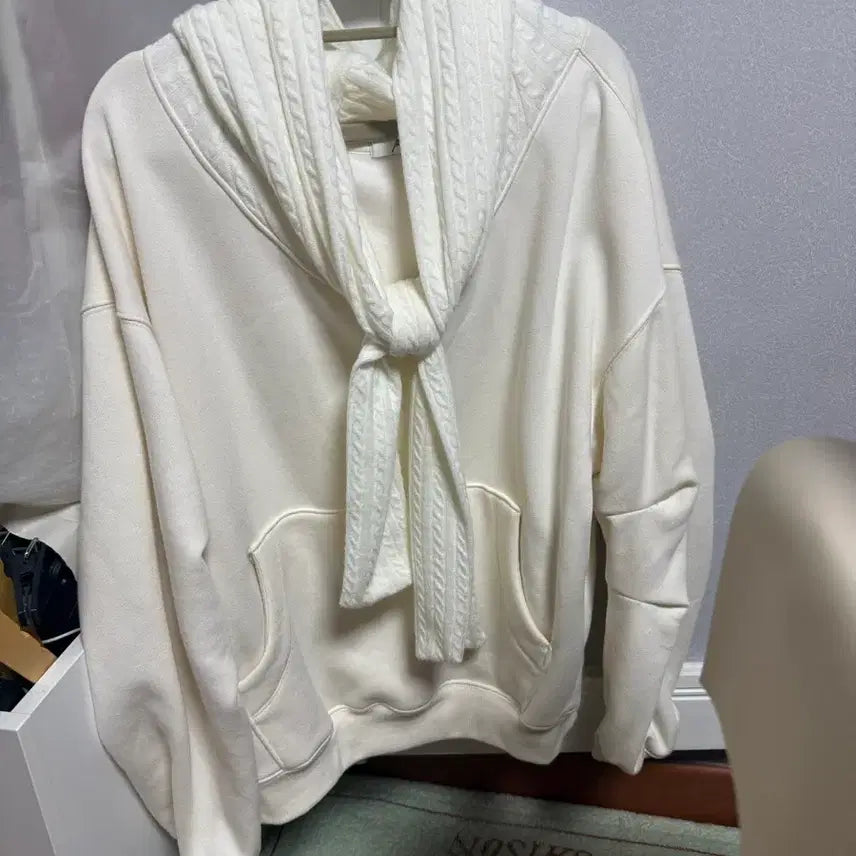 [BUNJANG] thetis Ribbon Hooded Sweatshirt Ivory / 더티스 thetis 리본 후드 아이보리 기모ver