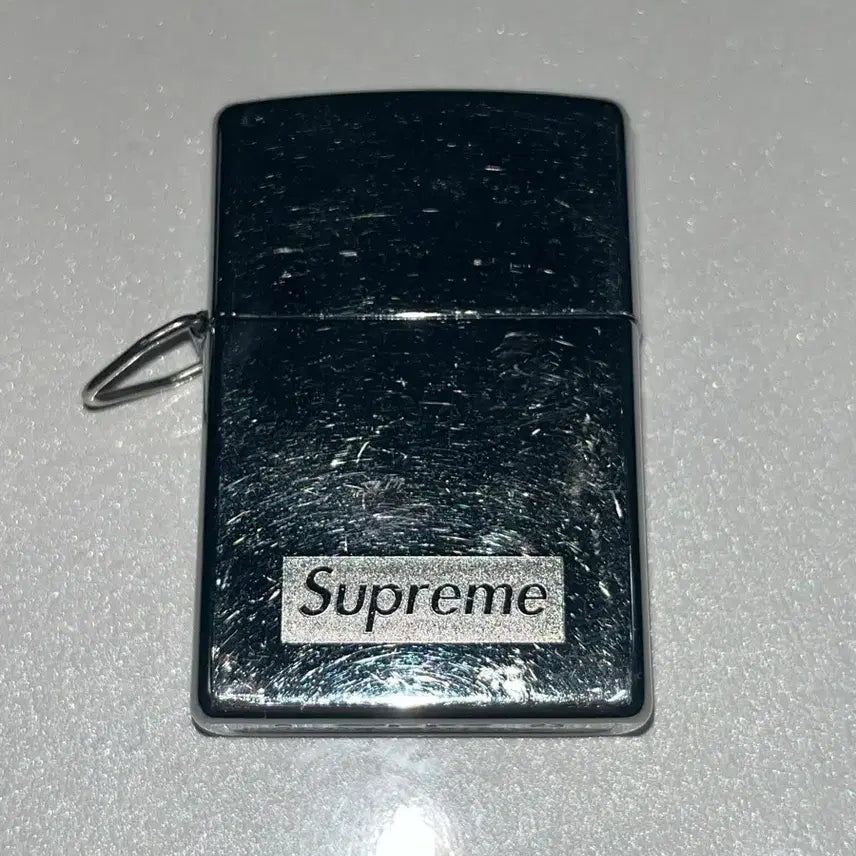 [SOLD OUT] 슈프림 체인 지포 라이터 실버 23SS