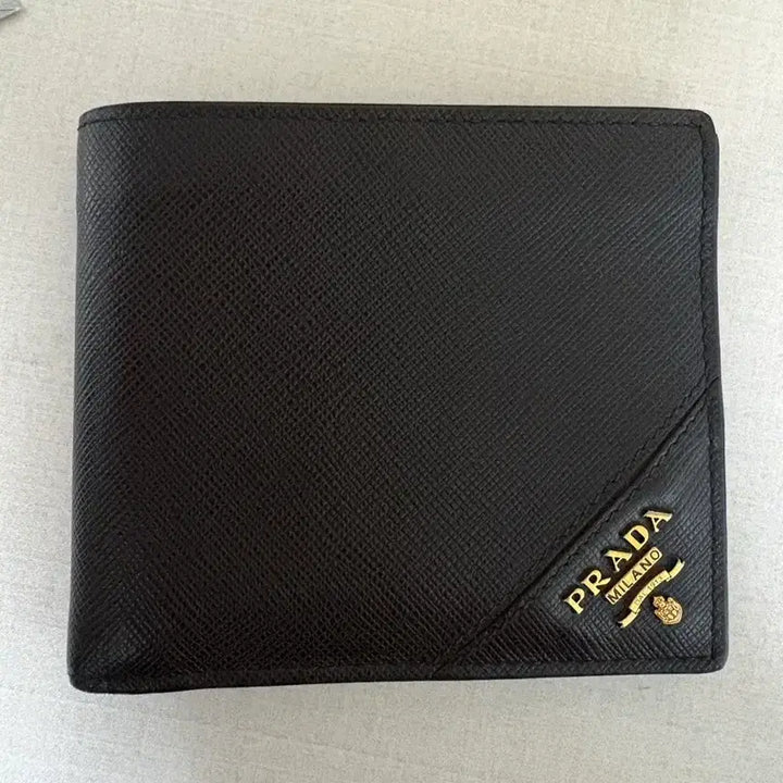 [BUNJANG] Prada Saffiano Gold Logo Wallet / 프라다 사파이노 금장 지갑 2MO513