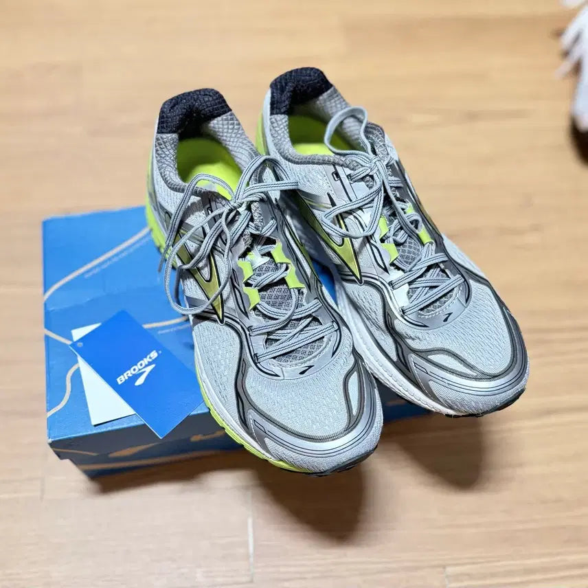 [BUNJANG] Brooks Running Shoes Gray Fluorescent 280 / 브룩스 런닝화 그레이 형광 280