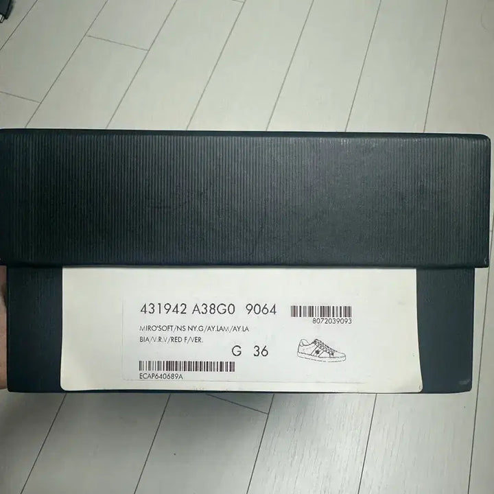[BUNJANG] Gucci Bee Sneakers / 구찌 꿀벌 스니커즈